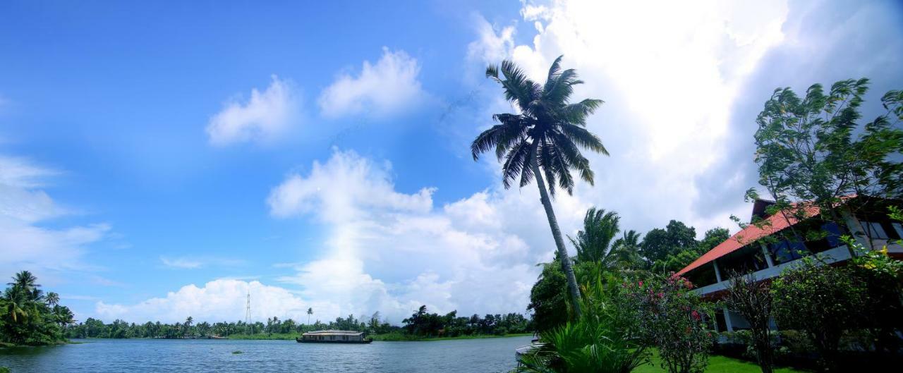 阿育吠陀绿色宫殿度假村 Alappuzha 外观 照片